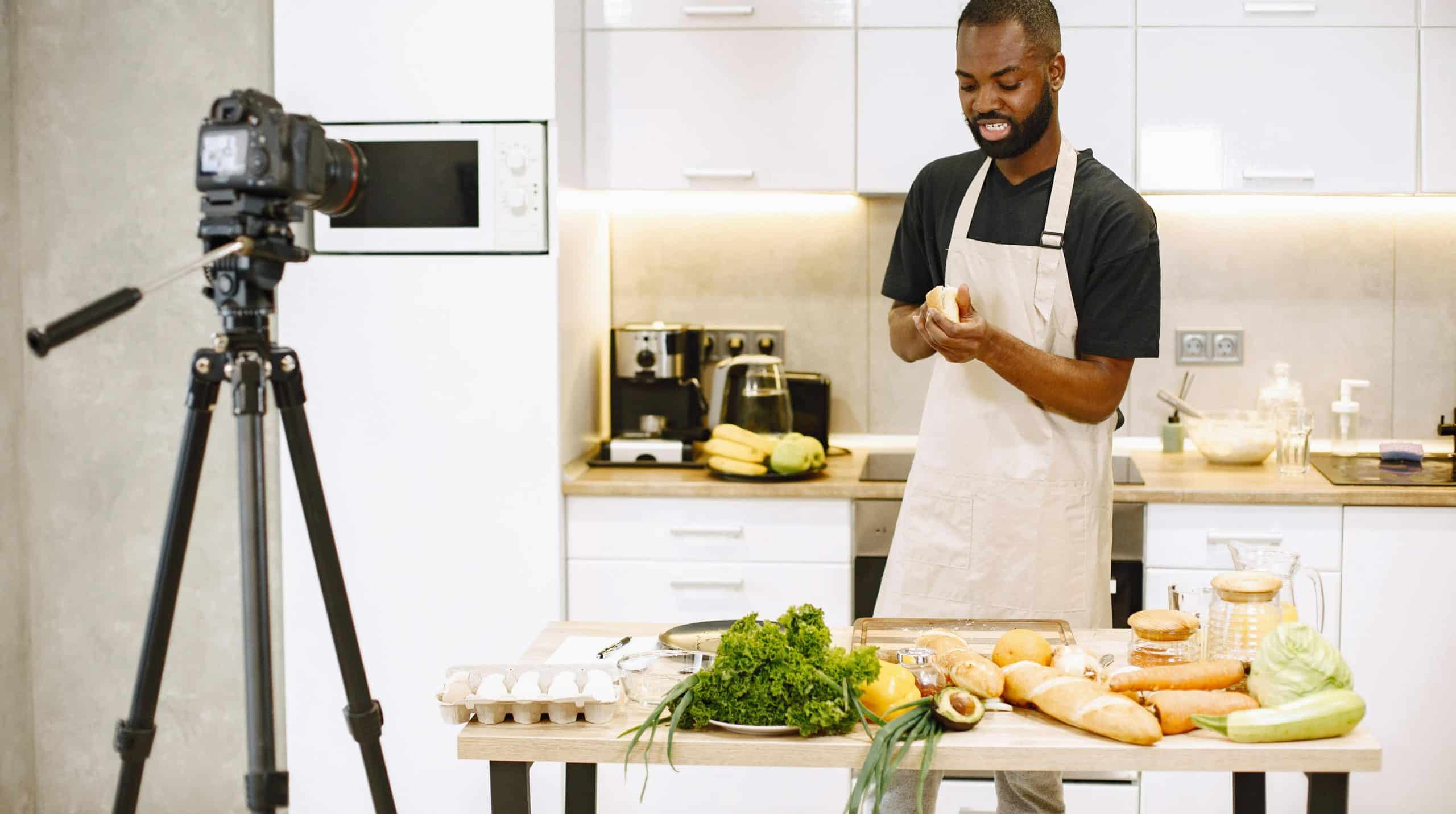Man in de keuken